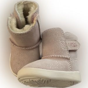 Ugg baby girl Keelan boot